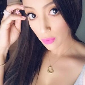 Meet your Posher, Lizzie